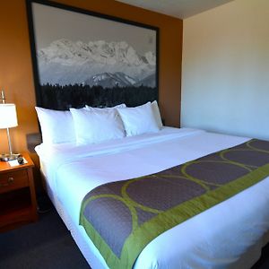 Super 8 By Wyndham Port Angeles At Olympic National Park